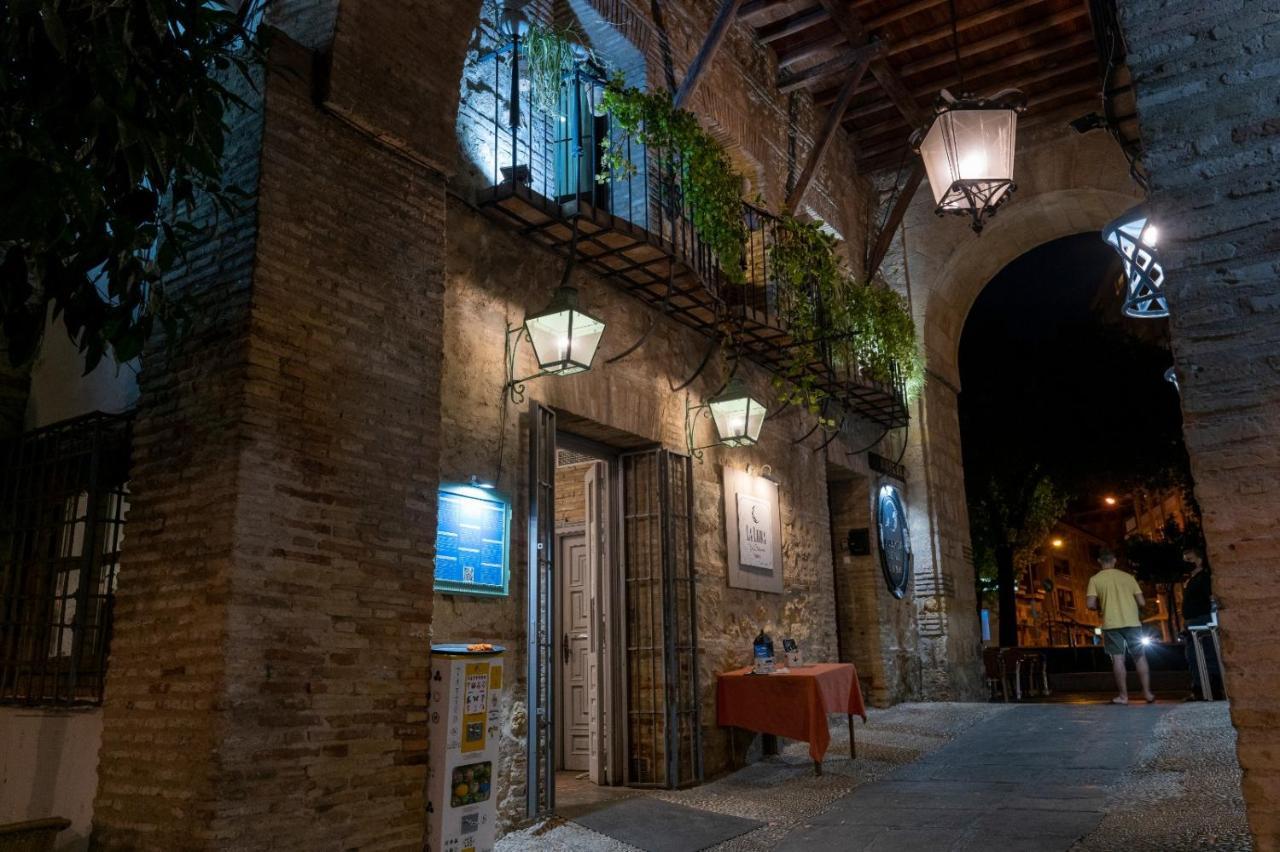 Отель Puerta De La Luna Кордова Экстерьер фото